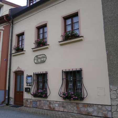 Penzion Po Vode Hotel Cesky Krumlov Exterior photo